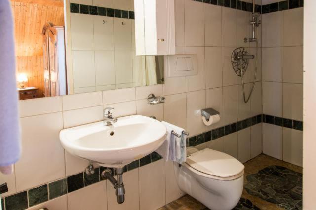 Zum Kasnocknwirt Hotell Winkl  Exteriör bild